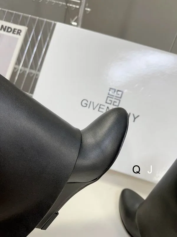Givenchy sz35-40 4C XJ110119